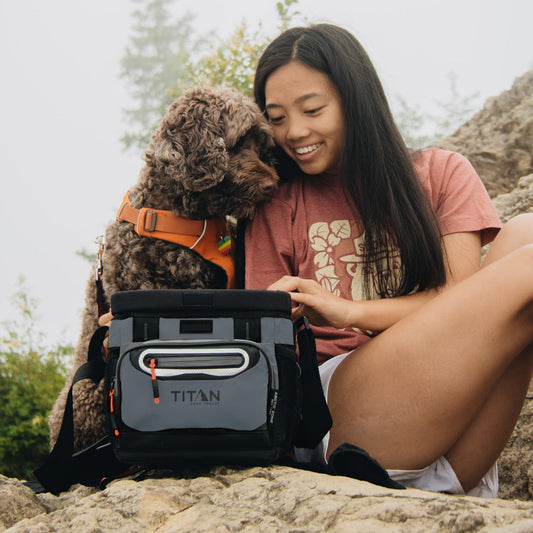 9 Can Zipperless HardBody Cooler