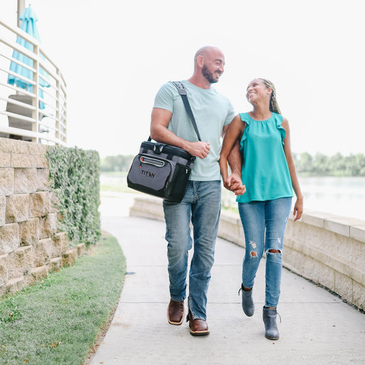 16 Can Zipperless HardBody Cooler